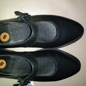 Dr. Martens pointed toe Mary Jane Air Wair